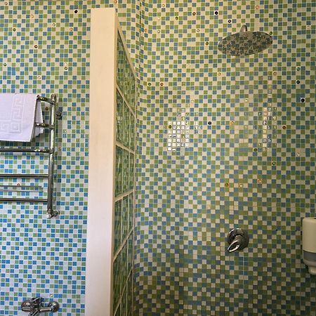 Hotel Veles Zolotonosa Kültér fotó