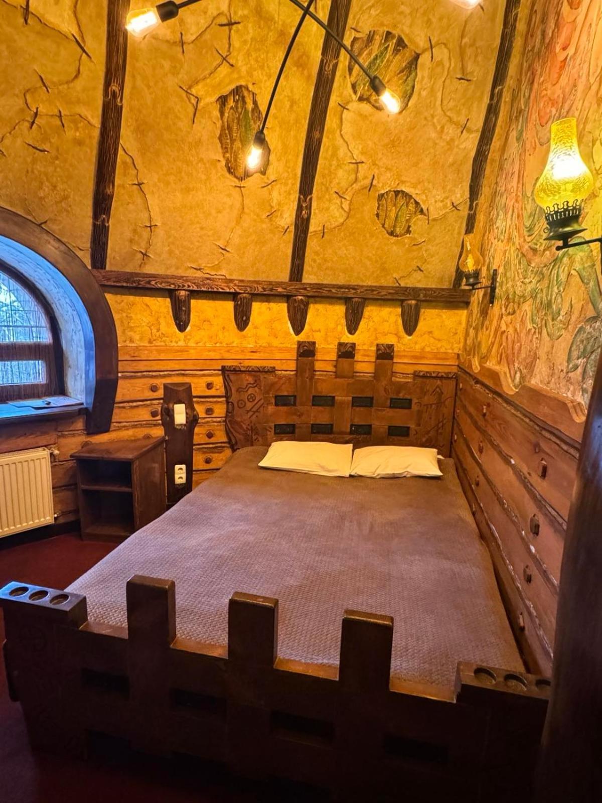 Hotel Veles Zolotonosa Kültér fotó