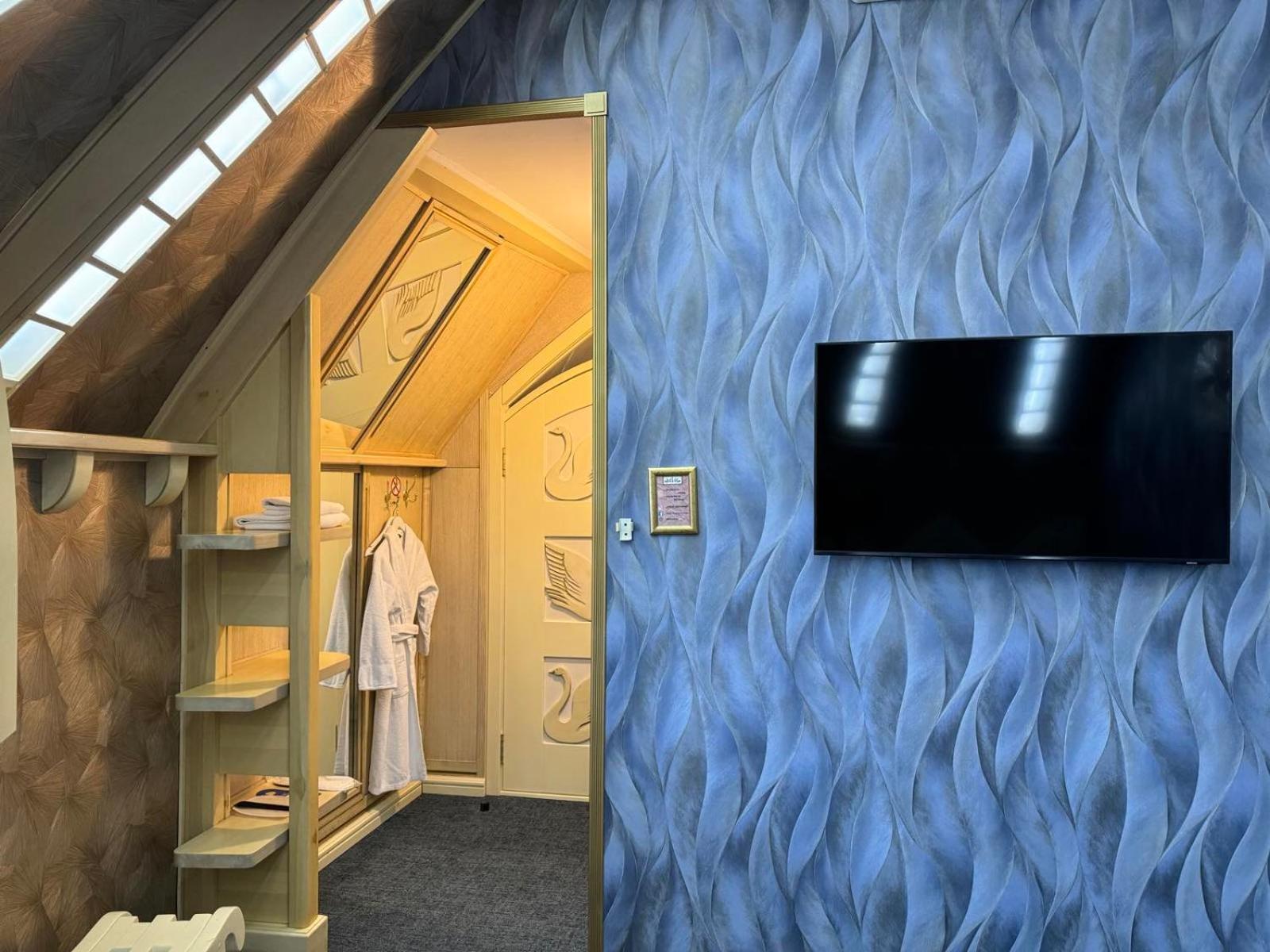 Hotel Veles Zolotonosa Kültér fotó