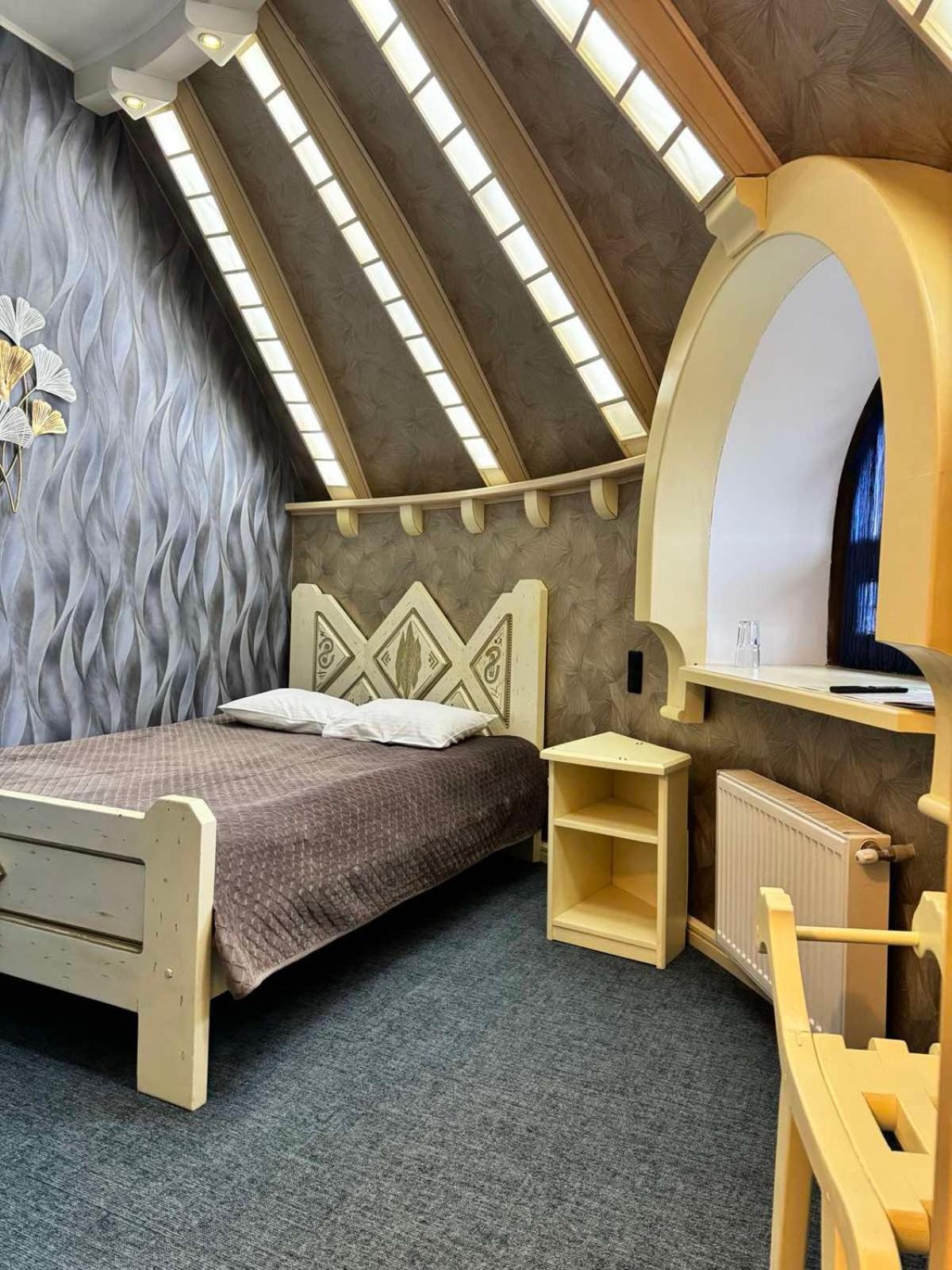 Hotel Veles Zolotonosa Kültér fotó