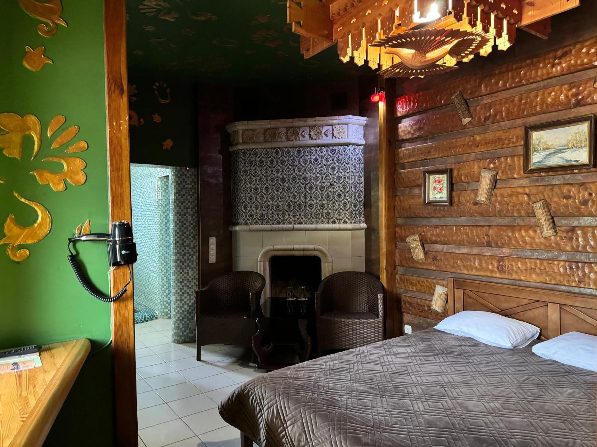 Hotel Veles Zolotonosa Kültér fotó