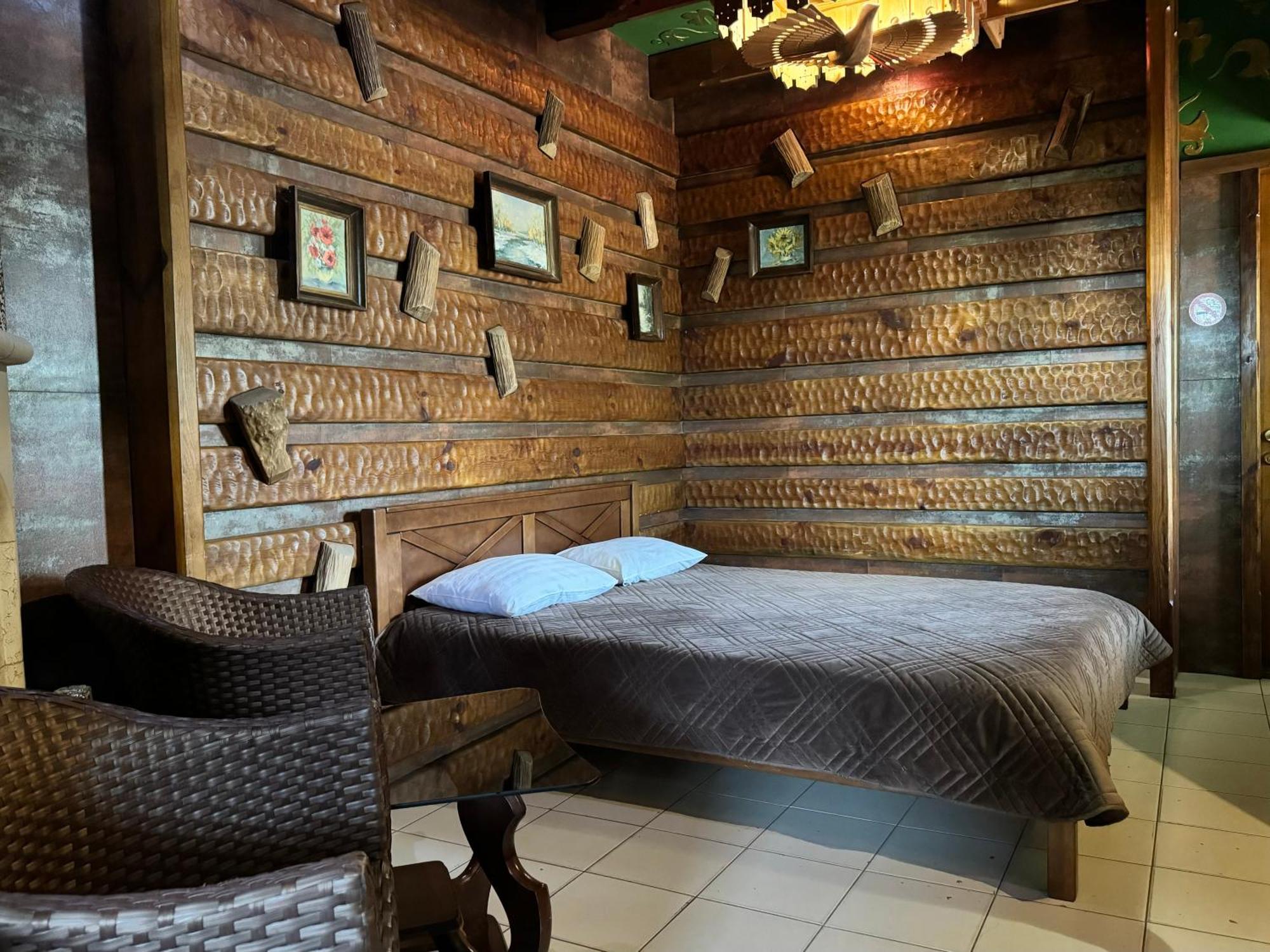 Hotel Veles Zolotonosa Kültér fotó