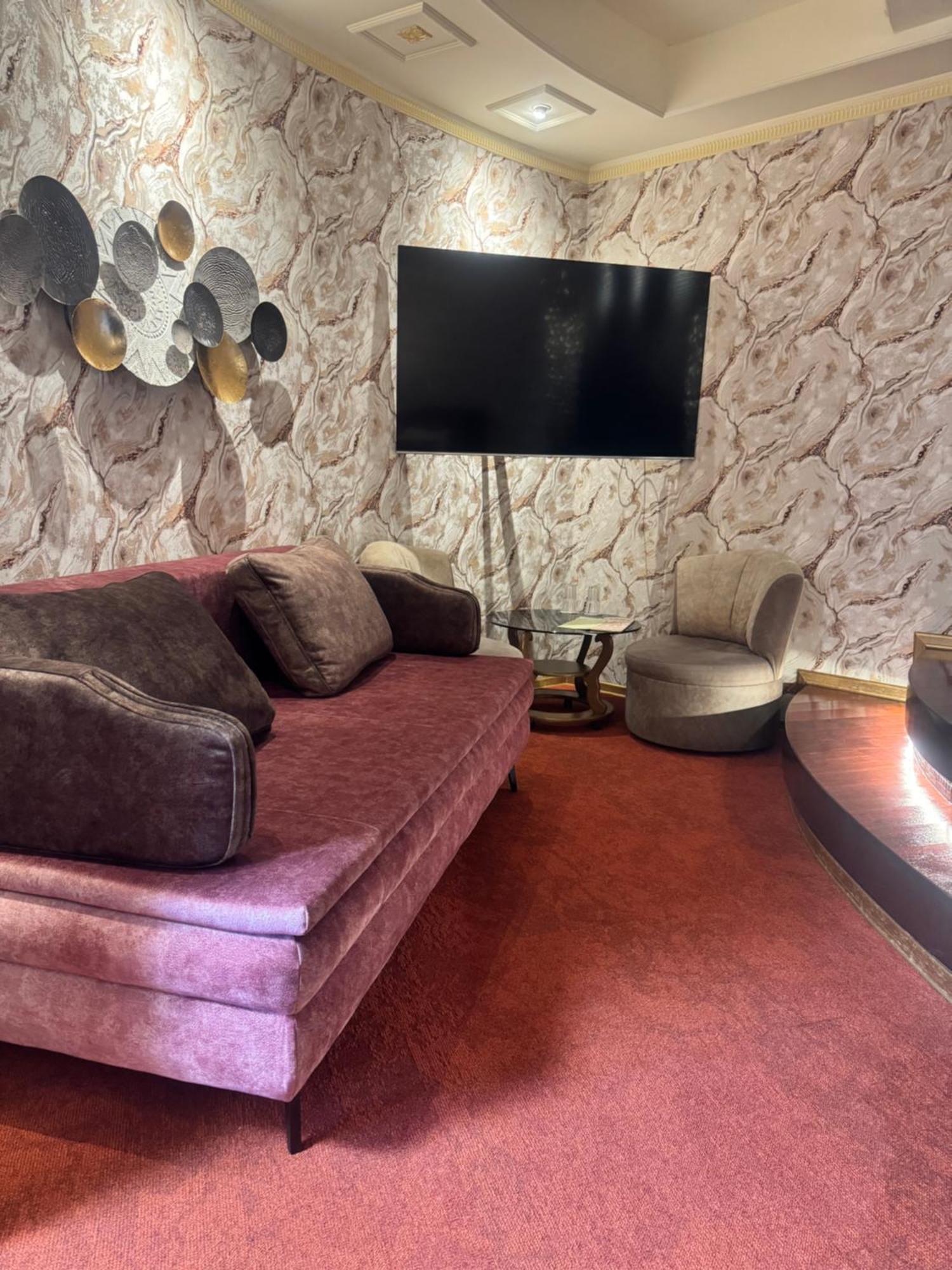 Hotel Veles Zolotonosa Kültér fotó