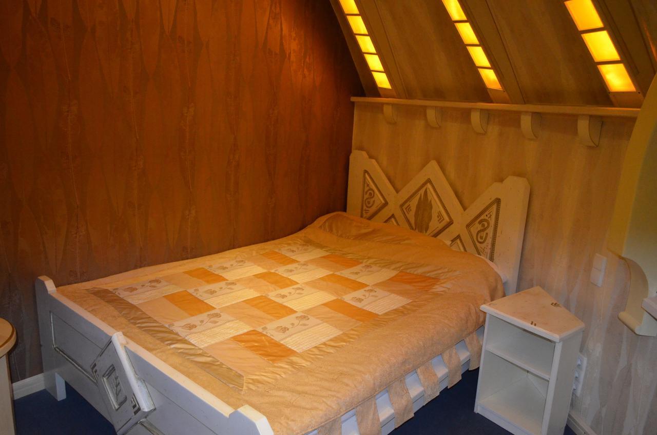 Hotel Veles Zolotonosa Szoba fotó